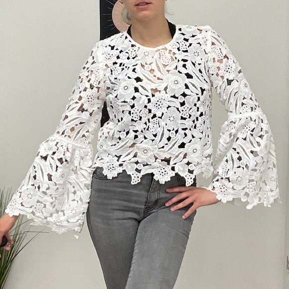 DECJUBA Bell Sleeve Eyelet Floral Lace Top Blouse Size 10 White - Picture 1 of 11